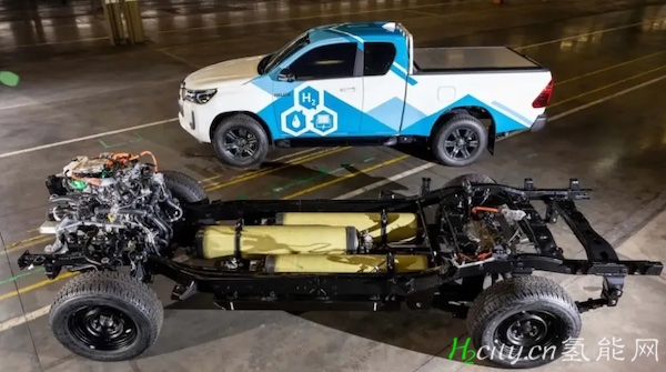 视频-丰田Hilux皮卡氢燃料电池原型车亮相，续航365 英里 (587Km)